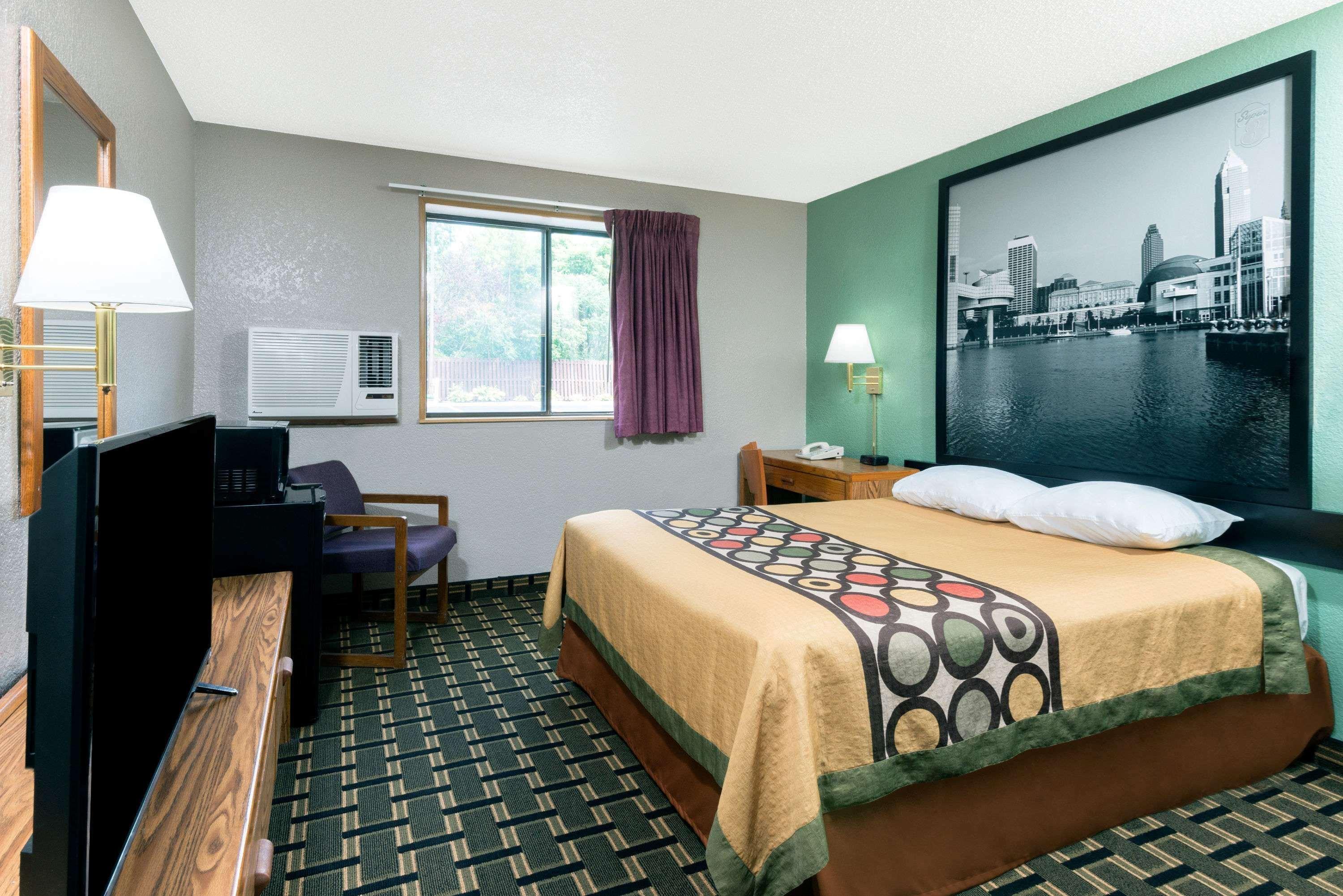 Super 8 By Wyndham Twinsburg/Cleveland Area Hotel Kültér fotó